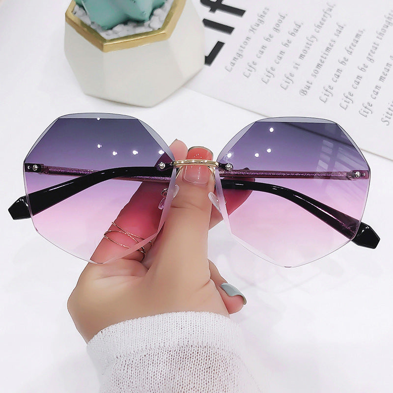 Cut-Edge Polygonal Ladies Sunglasses