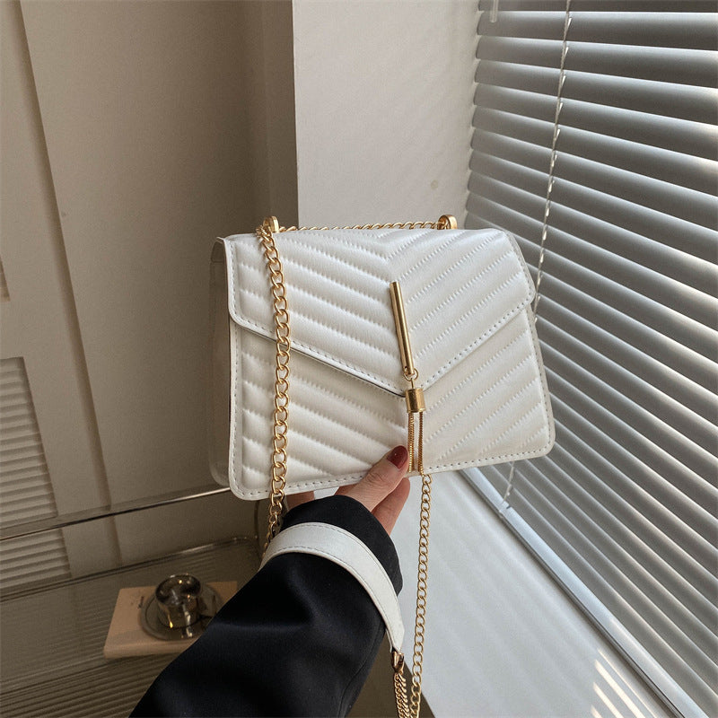 Women Chain Tassel Shoulder Crossbody Handbag