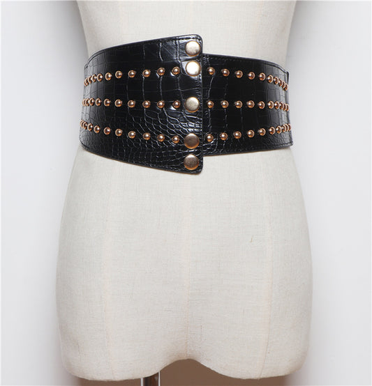 Studded Retro Wide Belt